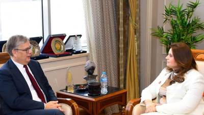 وزيرة الهجرة تستقبل سفير هولندا بالقاهرة لبحث التعاون في تدشين المركز "المصري الهولندي للهجرة"