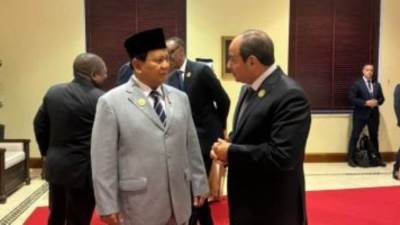 الرئيس السيسى يلتقى رئيس جمهورية إندونيسيا على هامش مؤتمر الأردن