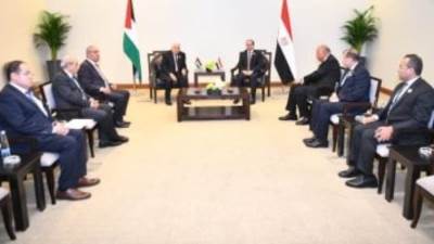 الرئيس السيسى يلتقى أبو مازن ويؤكد موقف مصر الراسخ الداعم للقضية الفلسطينية