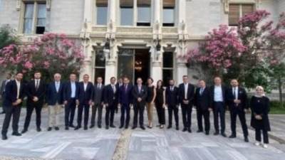 وزير الصناعة يلتقى شركات تركية مستثمرة في مصر على هامش زيارة إسطنبول