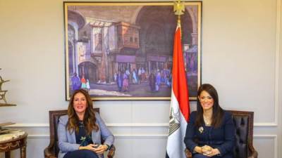 المشاط توقع مع السفيرة الأمريكية اتفاقيات 8 منح تنموية بقيمة 130 مليون دولار