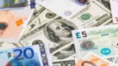 أسعار صرف العملات مقابل الجنيه اليوم السبت 15 يونيو 2024