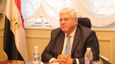 وزير التعليم العالي يوجه برفع درجة الاستعداد بالمستشفيات الجامعية خلال أجازة عيد الأضحى