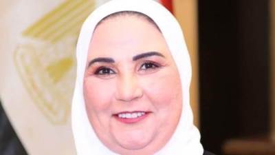 وزيرة التضامن تطمئن على الحالة الصحية لحجاج الجمعيات الأهلية في الأراضي المقدسة