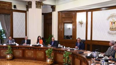 مدبولي يتابع جهود توفير مياه الشرب والري بمحافظة السويس