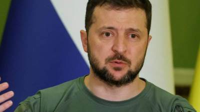 زيلينسكي يدعو دول الغرب للسماح لأوكرانيا باستهداف القواعد الجوية الروسية