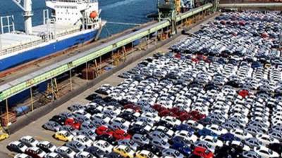 الجمارك تحتجز 13 ألف سيارة في الموانئ المصرية وتأثيرات سلبية على الأسواق