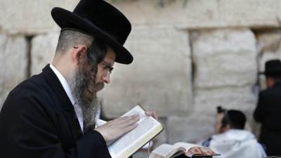 المحكمة العليا فى إسرائيل تقضى بتجنيد طلاب المدارس المتشددة بالجيش