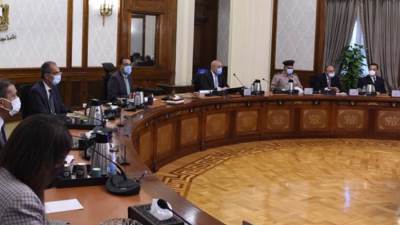 رئيس الوزراء يتابع موقف عمل شركات النقل التشاركي بنظام تكنولوجيا المعلومات