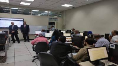 الحكومة تنفي توقف منظومة التسجيل المسبق للشحنات "ACI"