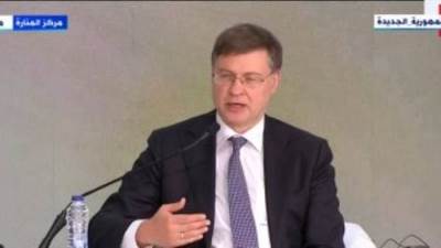 نائب رئيس المفوضية الأوروبية: نقدم 5 مليارات يورو لدعم الاقتصاد المصرى