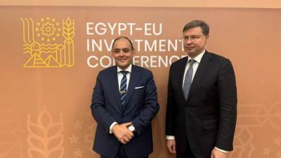 وزير التجارة والصناعة يبحث مع نائب رئيس المفوضية الأوروبية سبل دعم التعاون