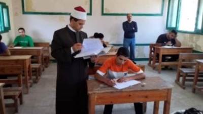 غدا طلاب الثانوية الأزهرية القسم العلمى يؤدون امتحان مادة البلاغة