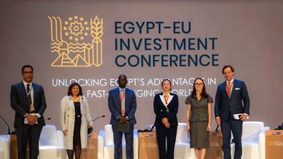 وزيرة البيئة تشاركة فى الجلسة الحوارية تحت عنوان " تعزيز الاقتصاد الأخضر والدائري في مصر"