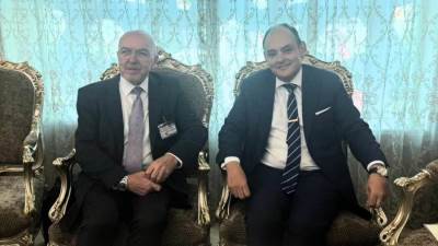 وزير التجارة يلتقي نائب وزير الخارجية للدبلوماسية الاقتصادية اليوناني لبحث التعاون