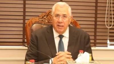 وزير الزراعة يشكر الرئيس السيسي والعاملين بالوزارة متمنيا التوفيق للحكومة الجديدة