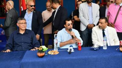 وزير الشباب ومحافظ الجيزة يفتتحان المجمع الاجتماعي للألعاب المائية بنادي الترسانة