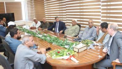 "فاروق" يواصل استقبال المزارعين بمكتبه في العاصمة الإدارية الجديدة