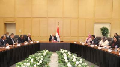 وزير النقل والصناعة يعقد لقاءا مع أعضاء اتحاد الصناعات المصرية ورؤساء الغرف الصناعية