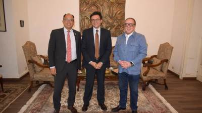 وزير الثقافة يستقبل رئيس جامعة حلوان والمدير التنفيذي لمجمع الفنون والثقافة بالجامعة
