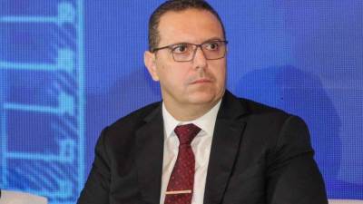 نائب وزير الأسكان: الساحل الشمالي يمثل 16% من حجم مصر.. ويساهم بـ1% فقط علي النمو