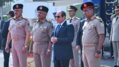 الرئيس السيسى من الأكاديمية العسكرية: ضرورة تكثيف الجهود لإعداد أجيال وكوادر عالية الكفاءة