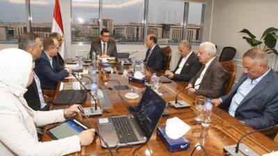 وزير الإسكان يتابع سير العمل بمشروع سد ومحطة "جوليوس نيريرى" الكهرومائية على نهر روفيجي بدولة تنزانيا