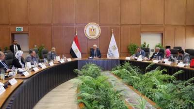 أيمن عاشور يؤكد دور المراكز والمعاهد البحثية كركيزة أساسية للتنمية المُستدامة في مصر 