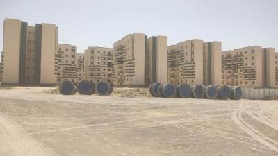 رئيس الجهاز: رفع كفاءة طرق وأرصفة المنطقة الصناعية وتنفيذ شبكة كهرباء عمارات "سكن لكل المصريين" بـ15 مايو