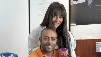 تامر عاشور يرزق بمولودة ويطلق عليها اسم سيليا