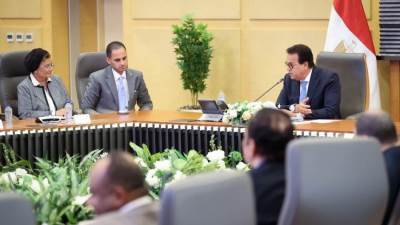 وزير الصحة يوجه بتكثيف العمل لتنفيذ كافة تكليفات وتوجيهات القيادة السياسية 