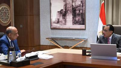 رئيس الوزراء يُشدد على أهمية الالتزام بوضع الخطة الخاصة بوقف تخفيف الأحمال بنهاية عام 2024