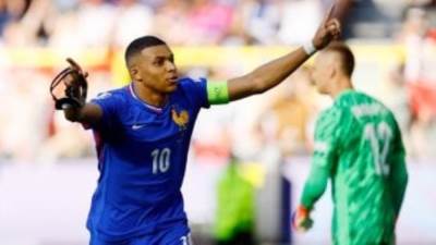 ريال مدريد يعلن رسميًا موعد تقديم كيليان مبابي