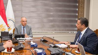 سويلم يلتقى المدير الإقليمى للشرق الأوسط وشمال أفريقيا بصندوق المناخ الأخضر