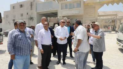 محافظ القاهرة يبحث مع مستثمرى شق الثعبان الإجراءات اللازمة للاسراع بعملية تطوير المنطقة