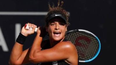 ميار شريف تتأهل إلى نصف نهائي بطولة جراند إيست للتنس بفرنسا