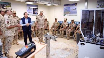 الرئيس السيسى: مركز القيادة الاستراتيجية صرح لشعب مصر وإضافة حيوية لقدرات القوات المسلحة