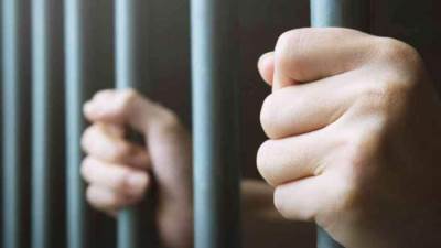 محكمة جنايات القاهرة تحكم بسجن سائق 15 عاماً لمحاولته التعدي على فتاة