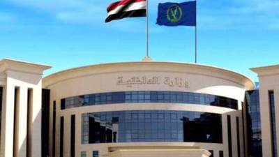 ضبط قائد سيارة لقيامه بأداء حركات استعراضية بالطريق العام بالشرقية