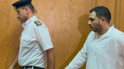 تنحى دفاع سفاح التجمع المتهم بقتل 3 سيدات بعد مشاهدة الفيديوهات والمكالمات