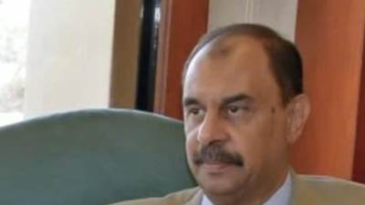 محافظ سوهاج يقيل مدير مستشفى المراغة ونائبه ويحيل العاملين للتحقيق