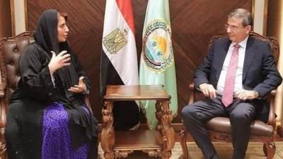 وزير الزراعة يبحث مع سفيرة الإمارات التعاون في مجال الاستثمار الزراعي بين البلدين