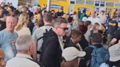 أعطال ضخمة تضرب الأنظمة التقنية حول العالم: هل نحن أمام واحدة من أكبر الهجمات السيبرانية في التاريخ؟