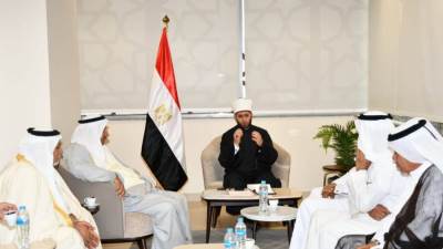 وزير الأوقاف يستقبل وفدًا من مشايخ شمال سيناء
