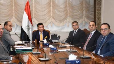 "صبحي": غلق أي منشأة شبابية أو رياضية تُخل بتطبيق الكود المصري للمسطحات المائية