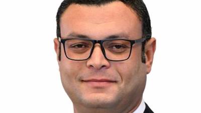 وزير الإسكان يتابع أعمال تنفيذ وتطوير الطرق والمحاور بعدد من المدن