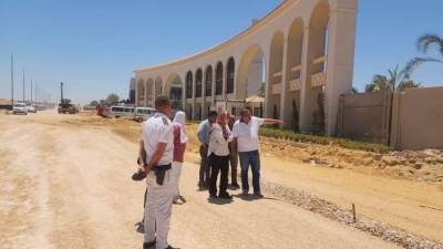 رئيس جهاز مدينة الشيخ زايد تتفقد مشروعات المرافق والطرق بتوسعات المدينة بمساحة 10آلاف فدان