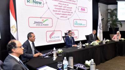 وزير الاستثمار والتجارة الخارجية يلتقي أعضاء مجلس الأعمال المصري الهندي