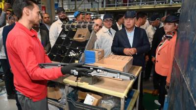 الوزير: الاتفاق مع المصانع على ادارتها وتشغيلها  لعدد من مراكز التدريب التابعة لمصلحة الكفاية الانتاجية