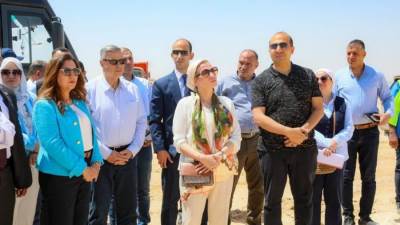 ‏وزيرتا البيئة والتنمية المحلية  ومحافظ الاسكندرية يقومون بزيارة تفقدية لمدفن الحمام لمتابعة عملية التخلص الآمن من المخلفات